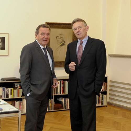 Fotos Bundeskanzler a.D. Gerhard Schröder & Prof. Dr. Schöllgen